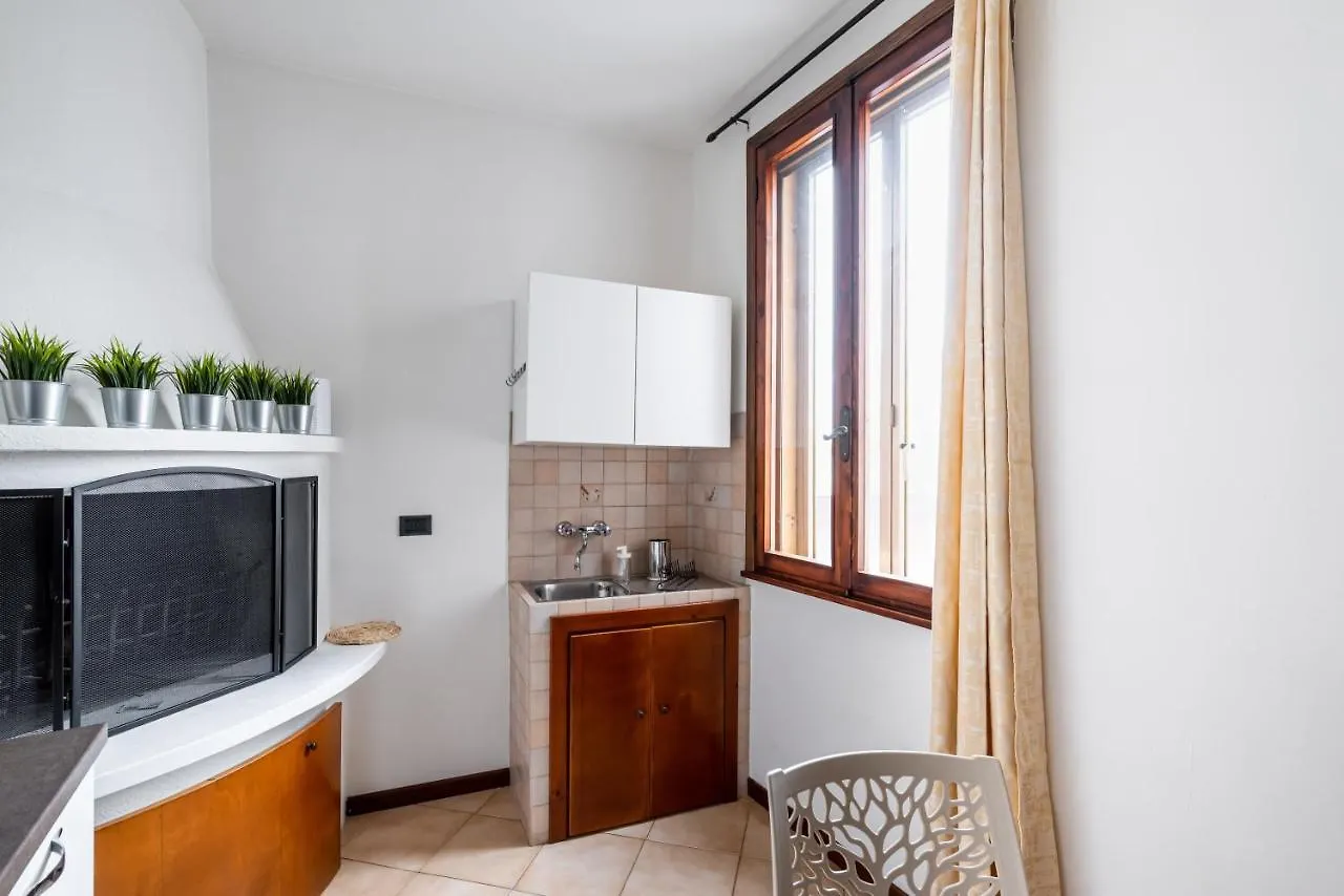 San Vincenzo Apartments 1 - 2 - 4 فيغونزا