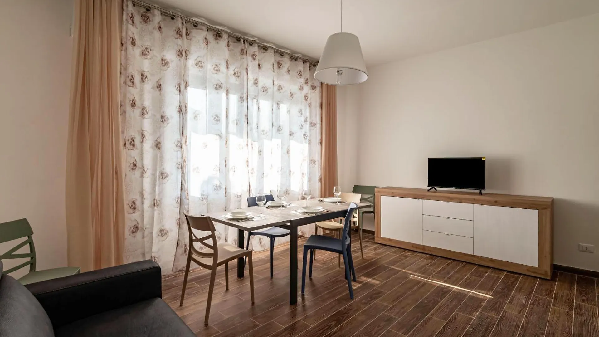 San Vincenzo Apartments 1 - 2 - 4 فيغونزا 0*,  إيطاليا